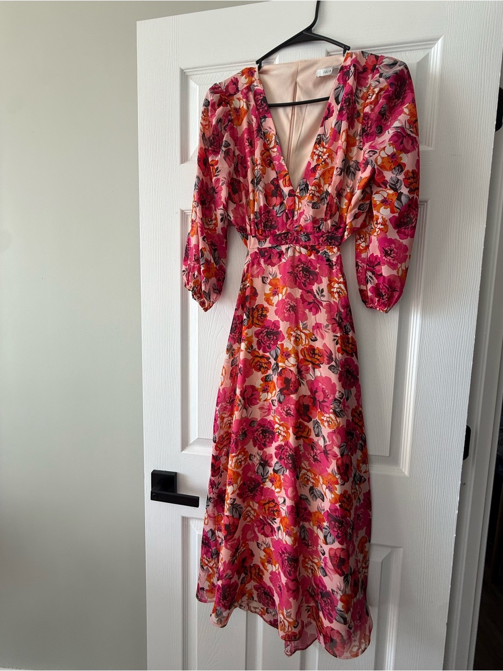 julia jordan Pink and Orange Floral V-Neck Midi Dress size 4